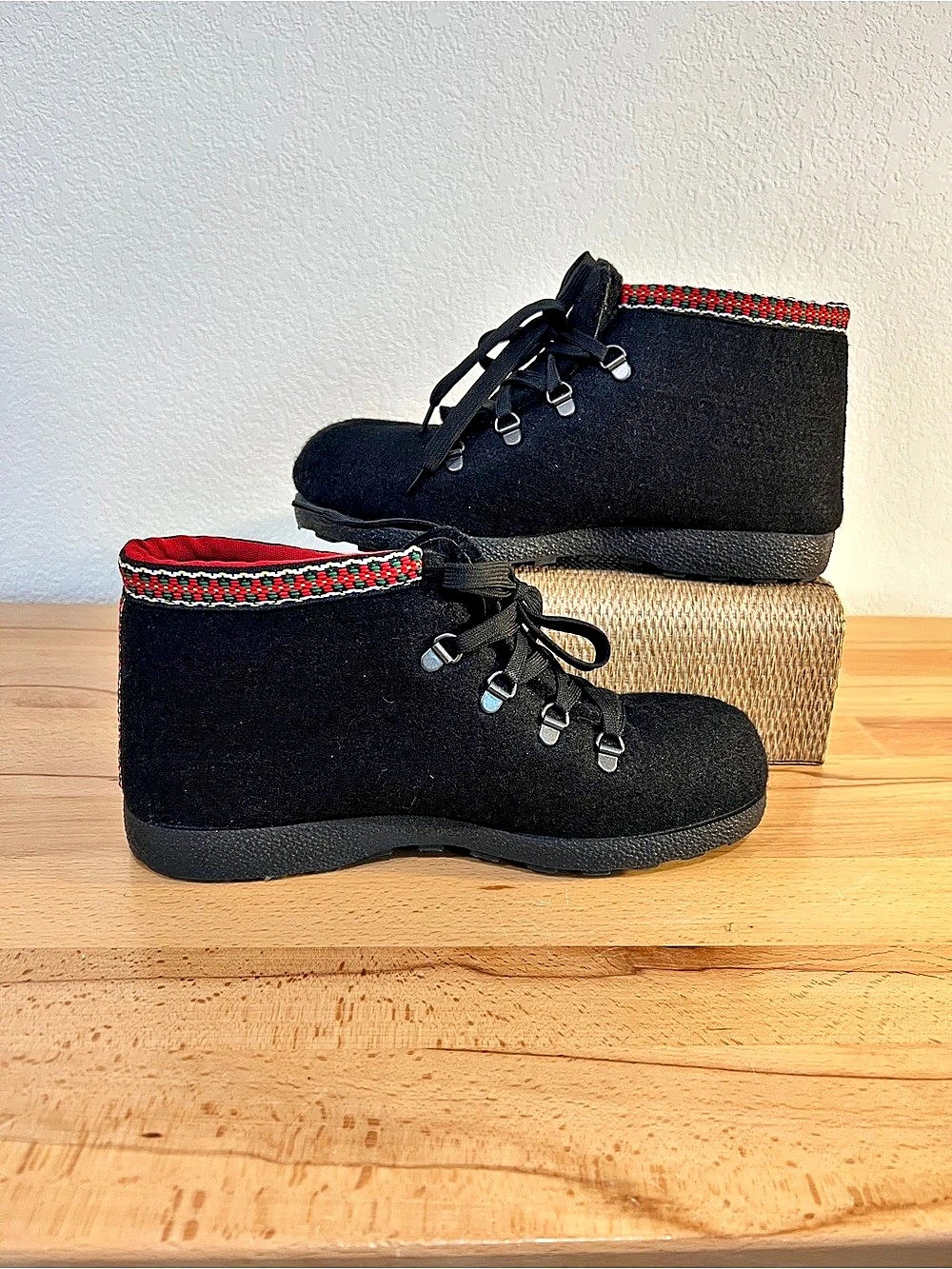 Lobben Black & Red Lace-Up After Ski Norwegian Boots EU 41